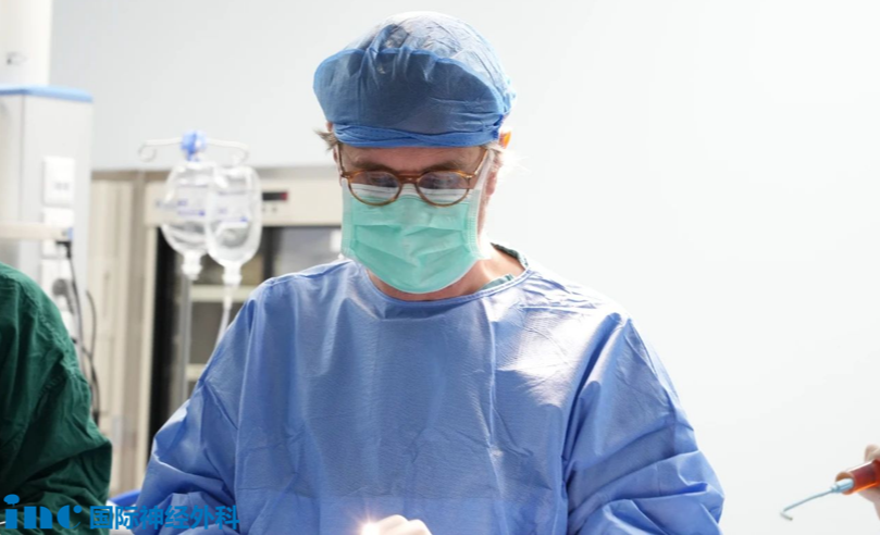 這個(gè)腦瘤難以切除？看INC國(guó)際大咖如何“螺螄殼里做道場(chǎng)”，完成顱底硬核手術(shù)！