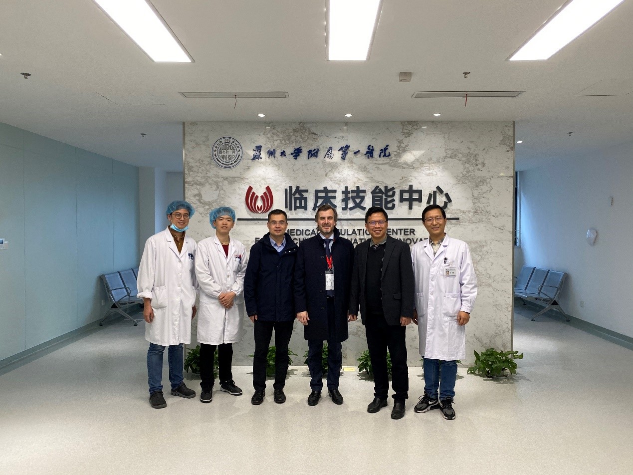 Froelich教授前往蘇大附一院參觀交流