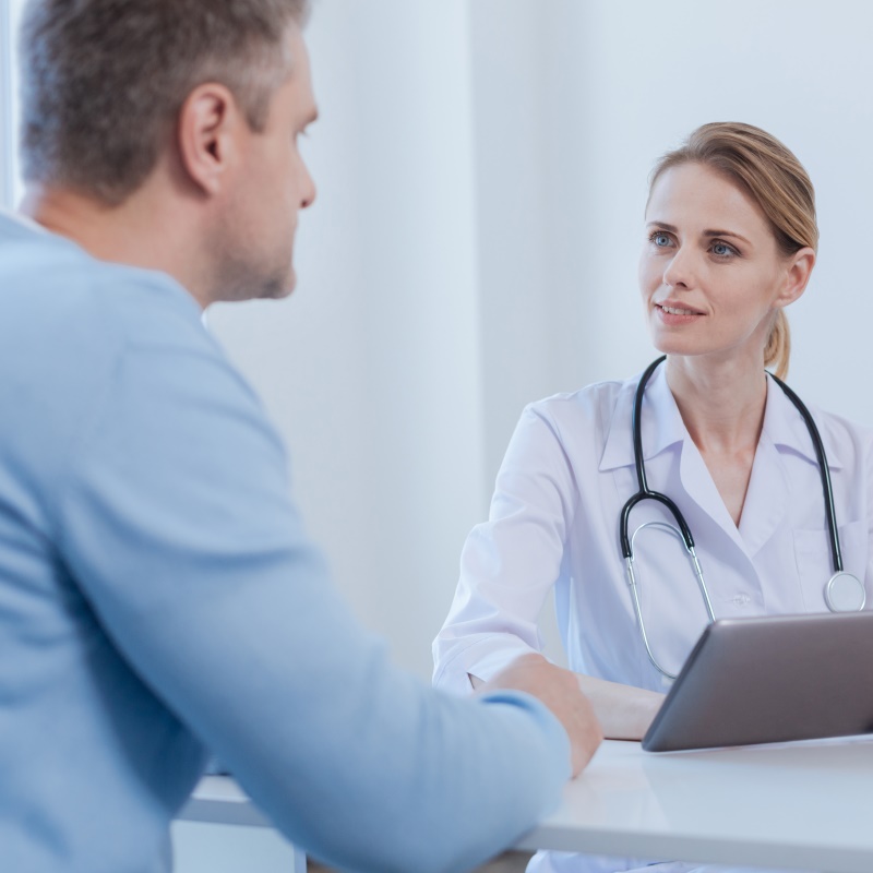 手抖震顫是帕金森病？帕金森病的震顫有何不同？