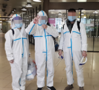 德國巴特朗菲教授為10位即將出國患者答疑解惑