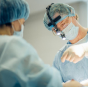 聽神經(jīng)瘤的外科手術(shù)策略