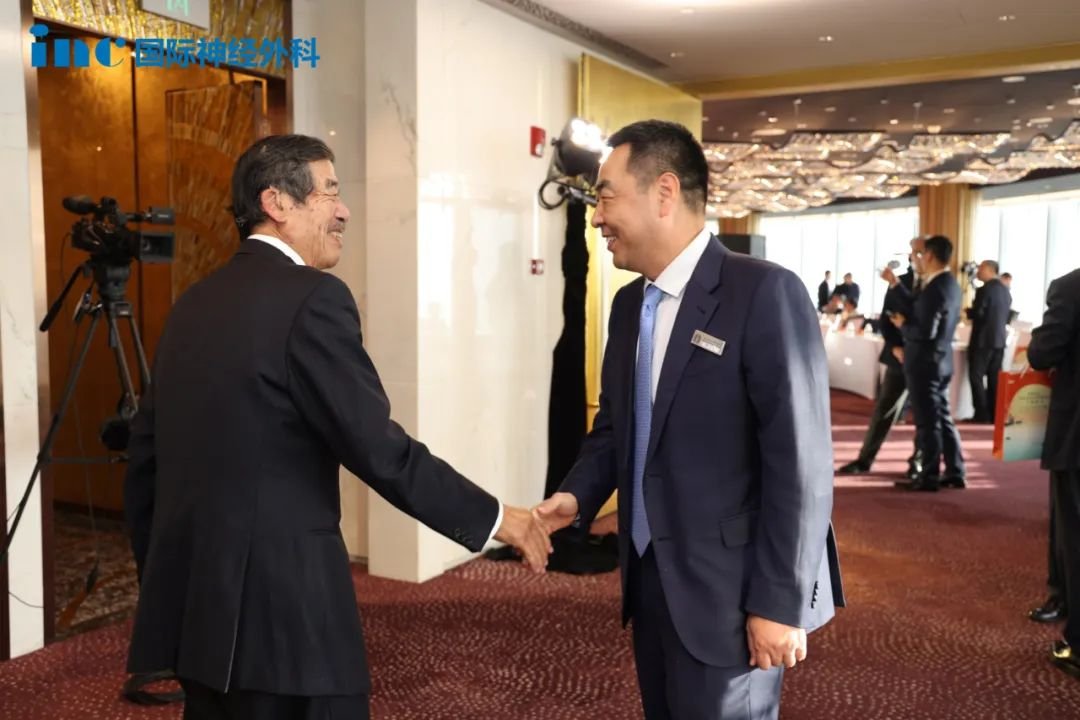 國內(nèi)外同仁友誼交流盛宴