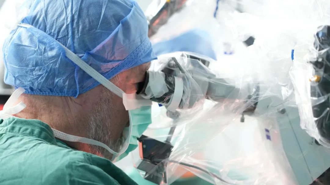 腦干海綿狀血管瘤全切，手術(shù)順利