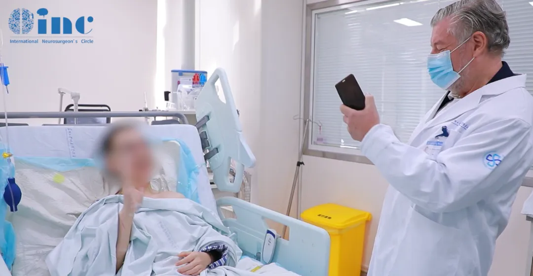 “腫瘤切出來了，一整塊！”我親眼看著醫(yī)生，從我兒子腦干里取出了腫瘤